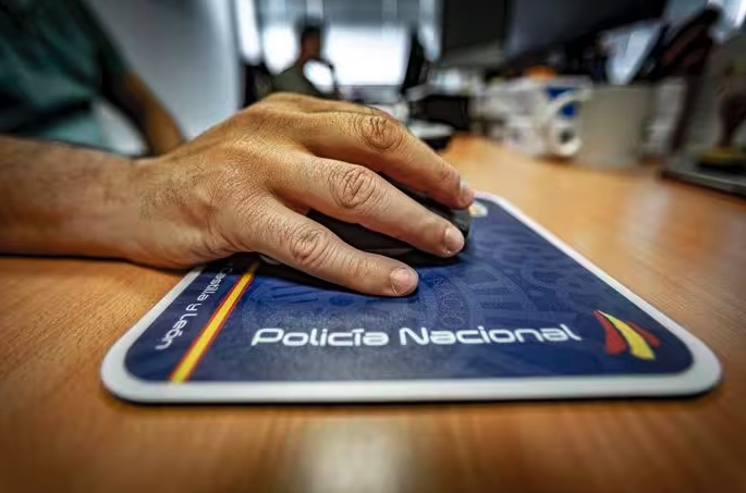 La Policía Nacional detiene en Murcia a un bróker implicado en estafas por inversiones en criptomonedas