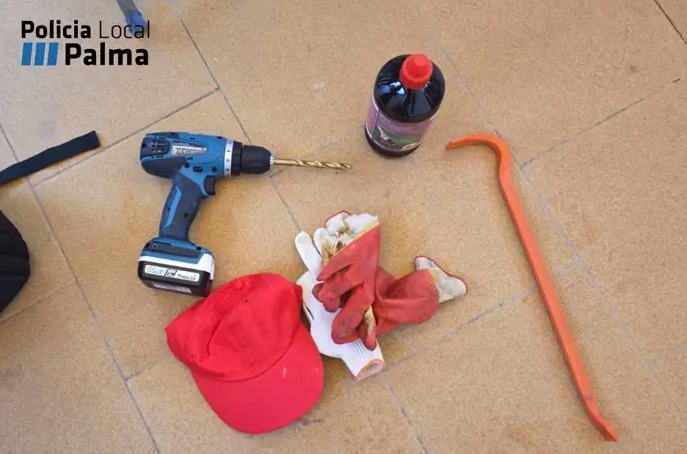 Detenido un hombre por intentar quemar una vivienda con sus ocupantes dentro en Palma