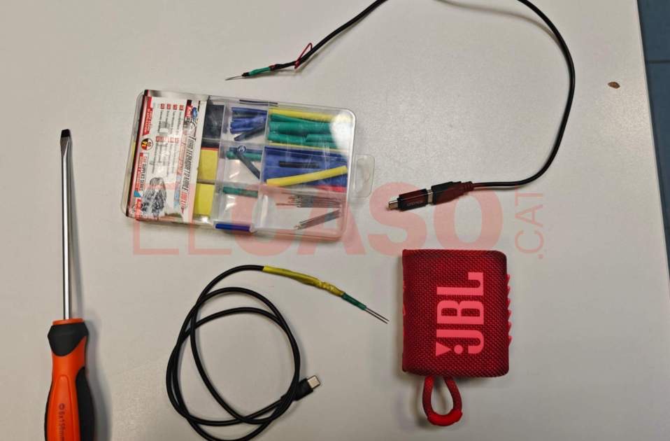 Descubierto en Catalunya un método para robar Toyota RAV4 con un altavoz y exportarlos a Gambia