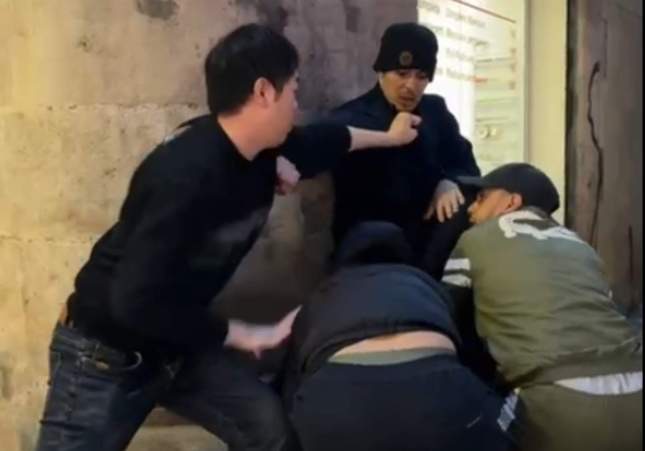 Asalto violento en grupo a un anciano en Ciutat Vella para robarle un reloj de 15.000 euros