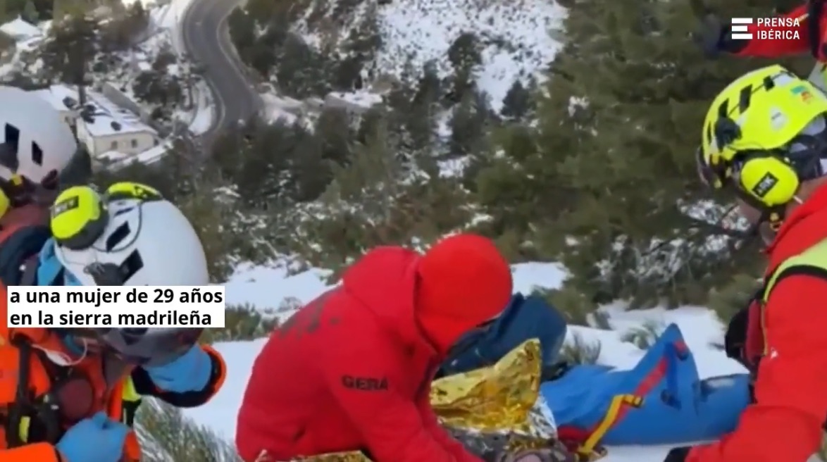 Primer rescate de montaña de 2026: El GERA evacúa en helicóptero a una mujer con fractura grave