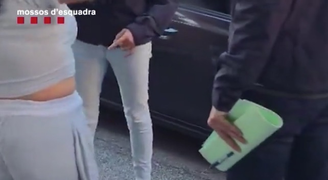 Detenidas siete personas de una misma familia en Badalona por introducir billetes falsos fabricados por la Camorra