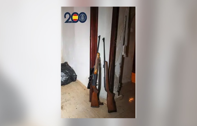 Detenidos dos adultos y un menor por retener a una mujer durante una semana en una vivienda de Alhama de Murcia