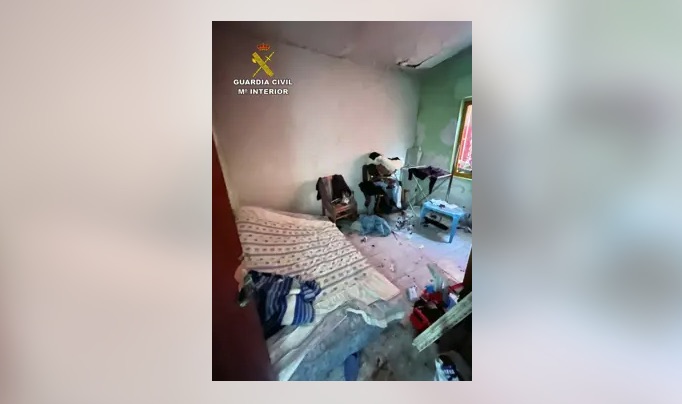 Liberan a una mujer de 50 años retenida durante una semana en su propia casa en Alhama de Murcia: tres detenidos