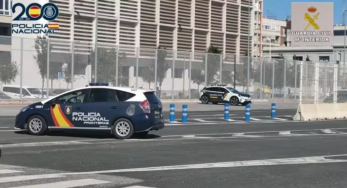 Detenida tras intentar robar en un supermercado y agredir a una empleada en Santander