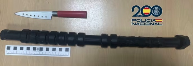 Detenido en Granada un hombre de 53 años por amenazar con un cuchillo y una barra de hierro a un conocido