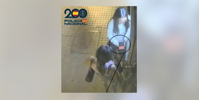 Detenidas tres personas por estafar 15.000 euros a dos ancianas: madre e hija menor