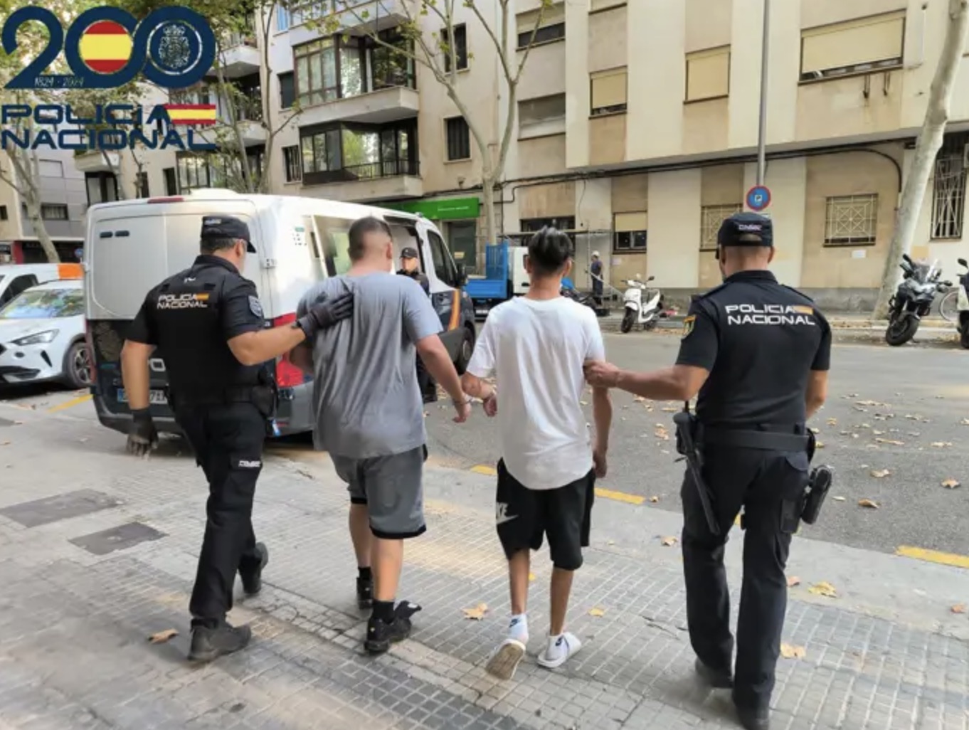 Detenidos tres jóvenes por varios robos en concesionarios de coches en Palma
