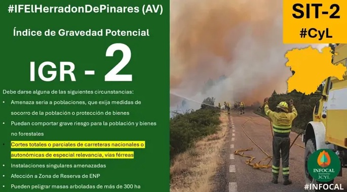 Declarado un incendio de nivel 2 en Herradón de Pinares (Ávila) que obliga a cortar la carretera CL-505 y el tren