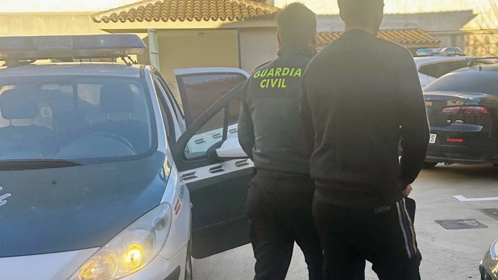 La Guardia Civil y la Policía Local desmantelan un activo "fumadero" de droga en el centro de Cehegín