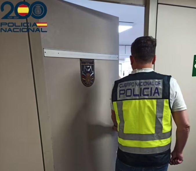 Detenido un padre en Palma por pegar a sus hijos con zapatos y cinturones tras la confesión del mayor en el colegio