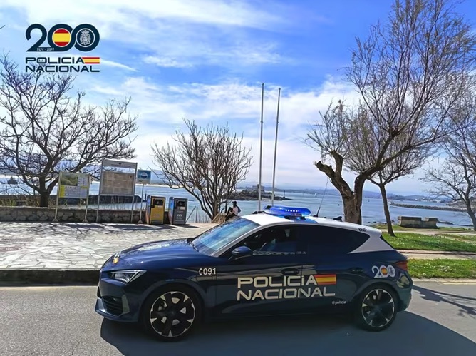 Detenido en Castañeda un hombre por difundir sin permiso un vídeo sexual de su expareja cuando era menor