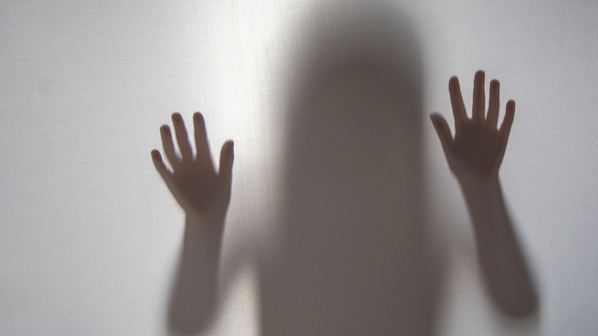 Juzgan en Palma a un padre y a una abuela por años de abusos y agresiones a una menor de edad