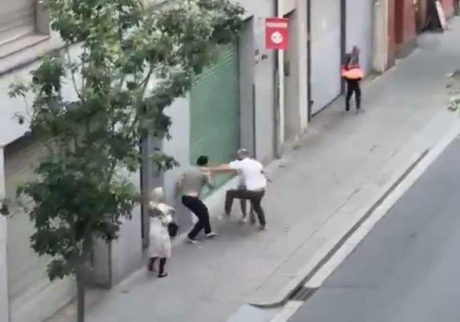 Pelea en Vic: tres hombres se agreden en la carretera de la Guixa y la Guardia Urbana investiga