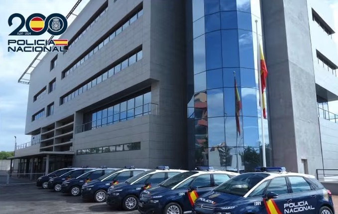 Detienen en Castelló a un hombre por seguir a dos ancianos hasta el portal, robarles y darles una paliza
