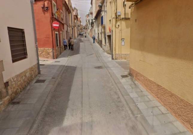 Apuñalado un hombre de 40 años tras una violenta pelea entre dos grupos a plena luz del día en Sant Feliu de Guíxols