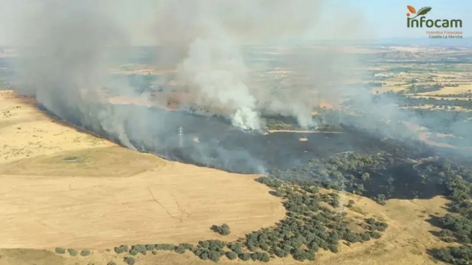 Incendio forestal en Calera y Chozas (Toledo): sigue activo pero sin riesgo para la población