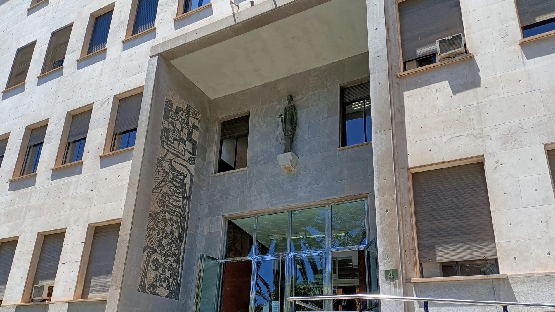 Condenado a prisión un hombre por exhibicionismo ante una menor desde un garaje en Almería