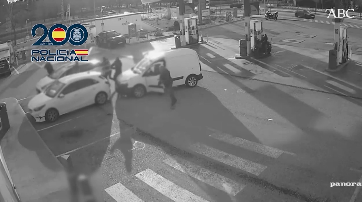 Patricia y Gilbert, detenidos con 10 personas por mover 3 toneladas de estupefacientes en narcolanchas