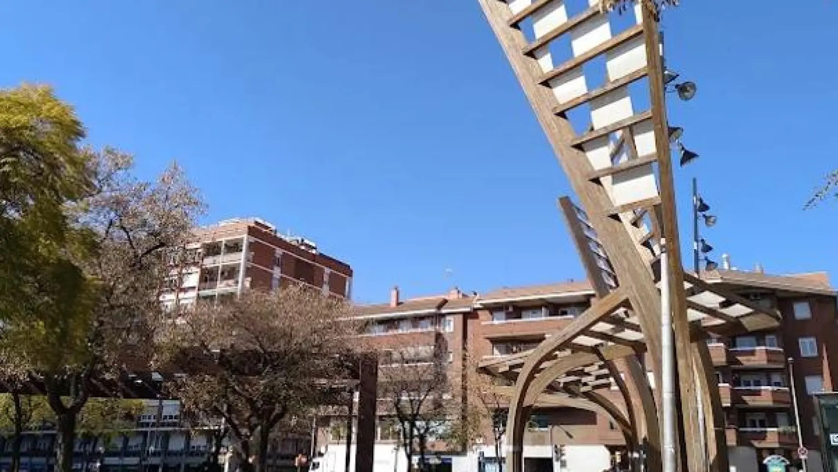 Pánico en el metro de Barcelona: estación Virrei Amat ensangrentada tras una violenta pelea con arma blanca