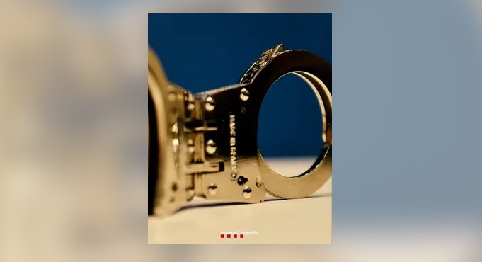 Dos detenidos por el robo violento de una cadena de oro en Salt