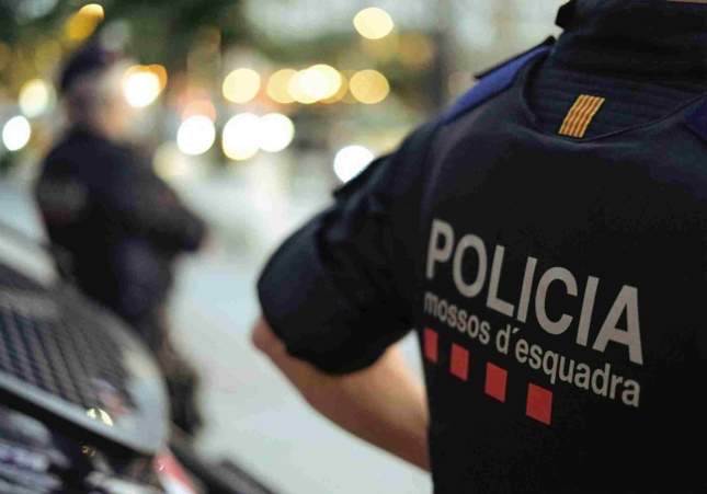 Encarcelado un delincuente que aterrorizaba a los vecinos de Sant Boi tras agredir a un joven para robarle el patinete