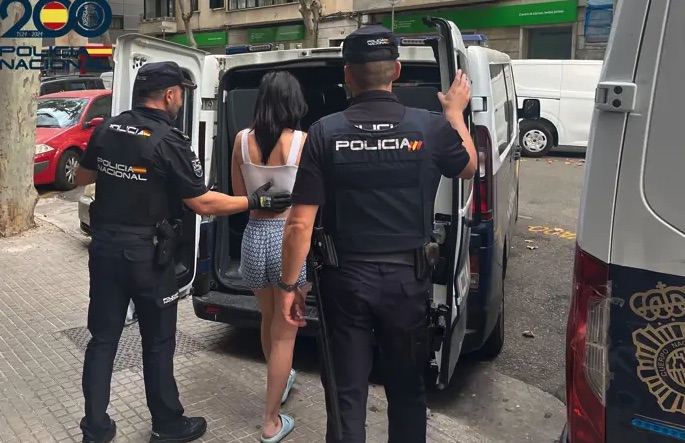 Detenida una joven en Palma como presunta autora de seis robos en comercios del centro en pocos días