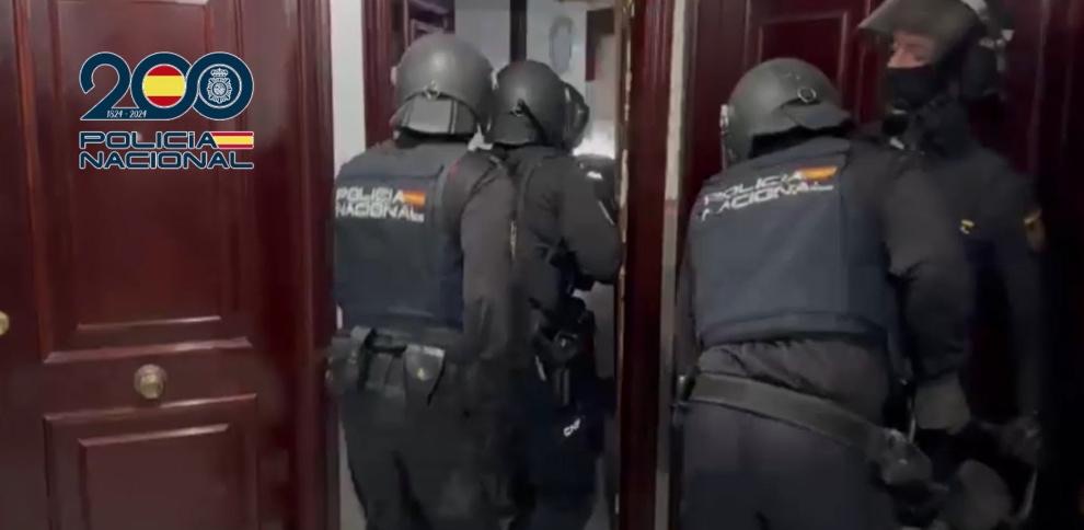 Cae una red que estafó medio millón de euros a 200 personas con vishing y Bizum inverso