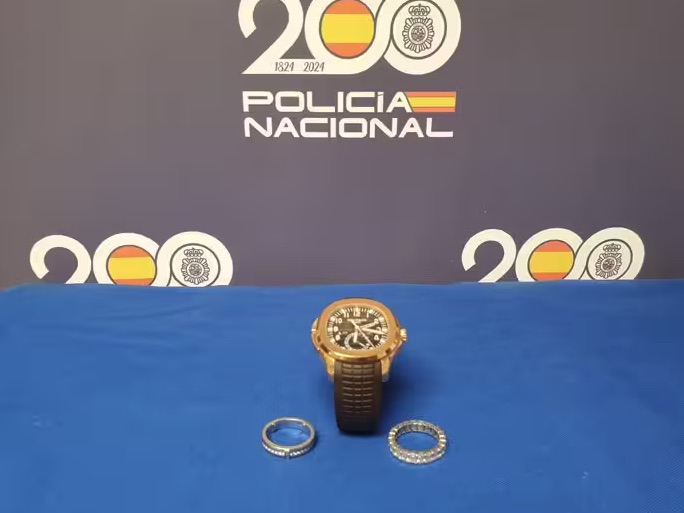 Policía recupera reloj valorado en 90.000 euros y dos anillos de 60.000 euros robados a un jugador de la selección turca