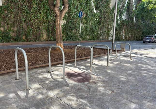 Un menor de 16 años muere apuñalado en una pelea entre grupos en el distrito de Sants-Montjuïc