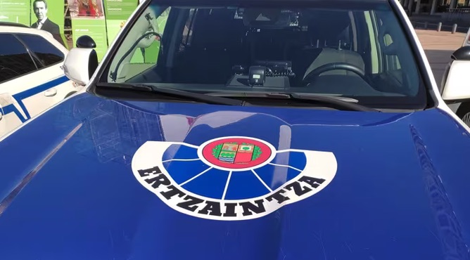 Detenidos dos jóvenes en Amurrio tras robar en una vivienda habitada y darse a la fuga con el coche de la víctima