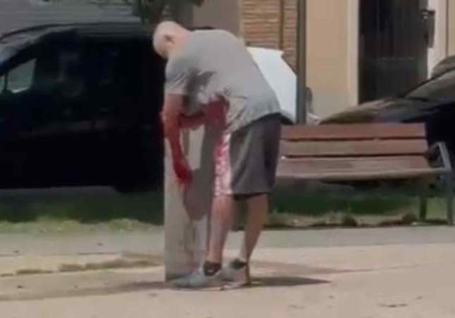 Un hombre mata a puñaladas a su expareja en plena calle en Figueres tras quebrantar una orden de alejamiento