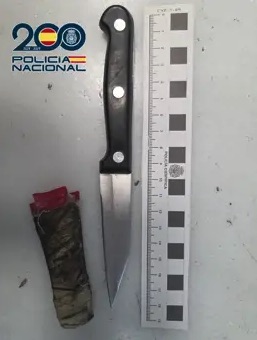 Hombre detenido en Granada por amenazar a un policía fuera de servicio e intentar apuñalarlo
