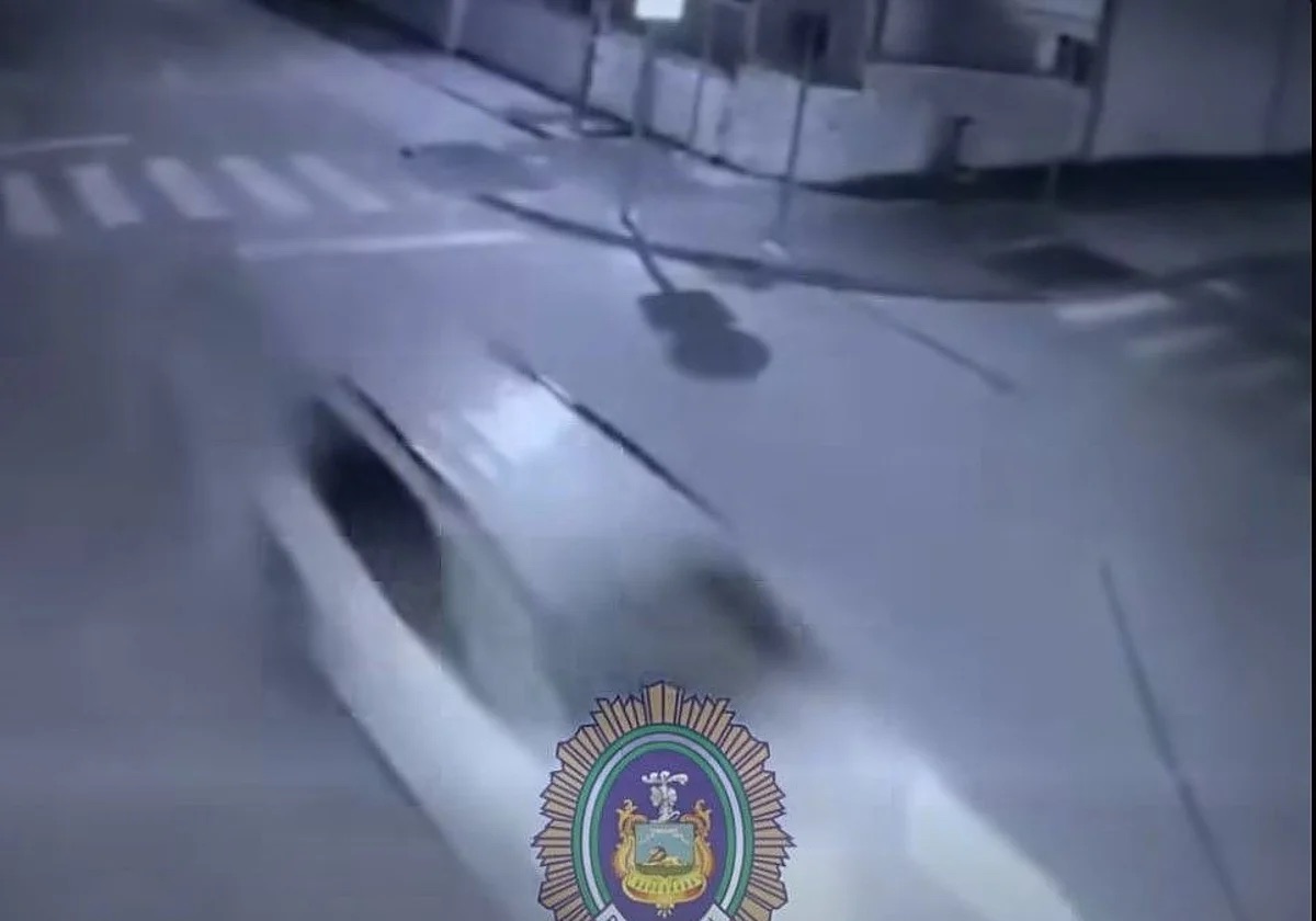 Desmantelada una carrera ilegal de coches en un polígono industrial de Sevilla: siete jóvenes denunciados