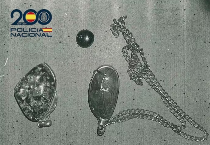 Detenidos dos ladrones tras una huida: robaron joyas en una casa, sufrieron un accidente y acabaron forzando motos