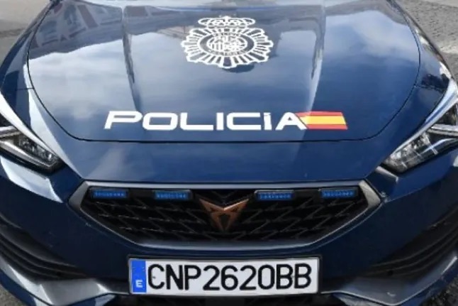 La Policía pilla a un ladrón con pasamontañas forzando la caja registradora de un bar de León