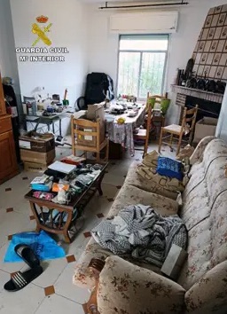 Detenido un hombre por explotación sexual y coacciones en una casa de campo de Alquerías