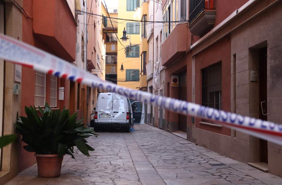 Hallan a una mujer muerta con signos de violencia en un apartamento turístico de Lloret de Mar