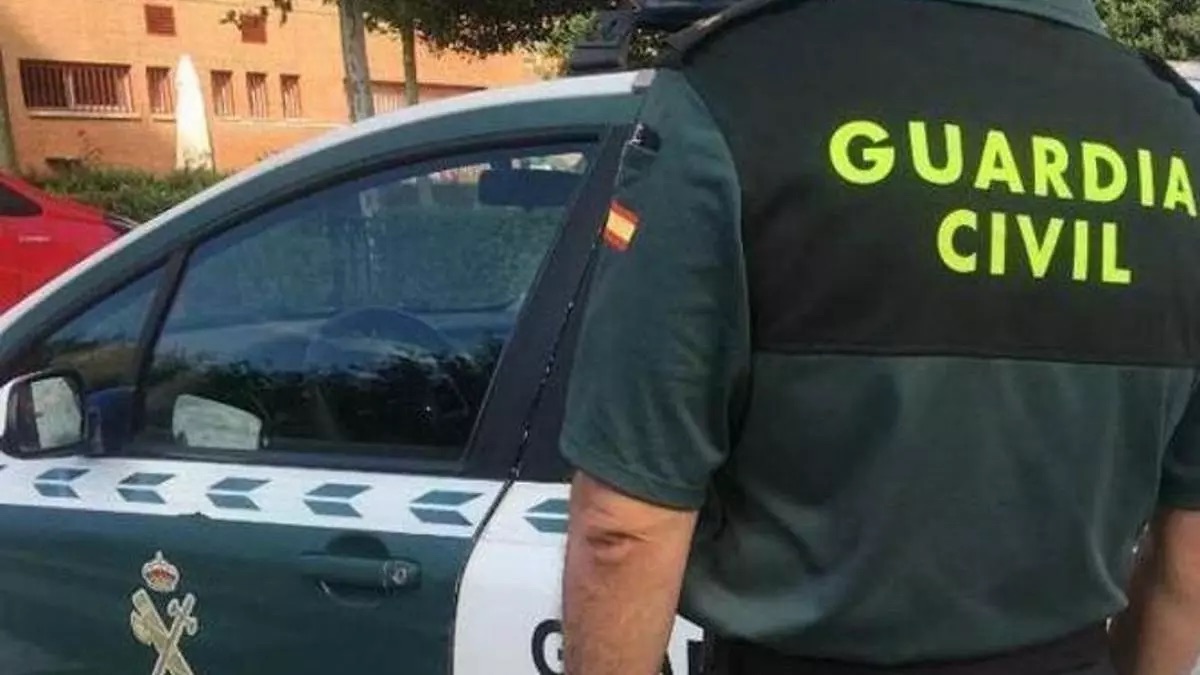 Apuñalan con unas tijeras a un joven durante una riña multitudinaria en Beniel (Murcia)