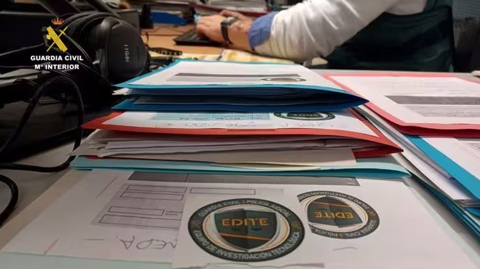 Desarticulada una red de fraude online que suplantaba a una empresa de pellets de Burgos: 12 detenidos