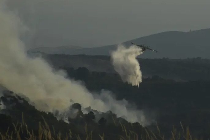 Extinguido el incendio de Vilardevós (Ourense), el más grande del año en Galicia tras arrasar casi 580 hectáreas