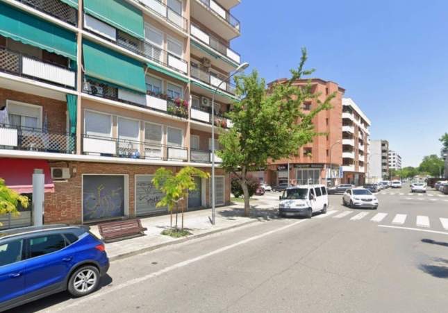 Un hombre herido tras recibir dos puñaladas durante una violenta discusión en un piso del centro de Lleida
