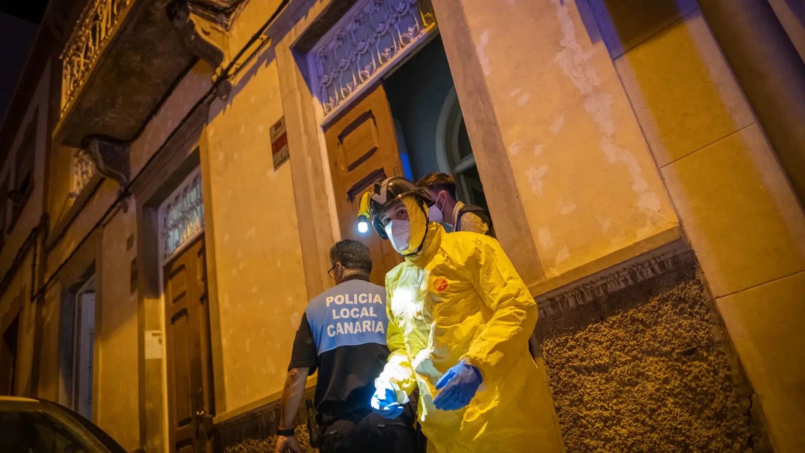 Rescatan a cinco perros y dos aves rapaces abandonados en una vivienda de Santa Cruz de Tenerife