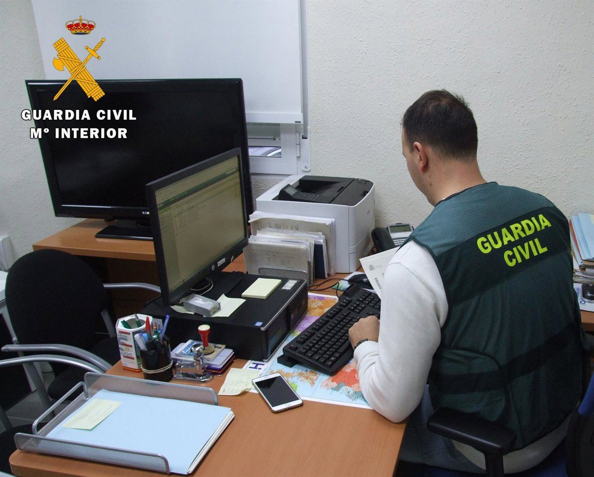 Acceso ilícito a las redes sociales de una expareja en Albacete