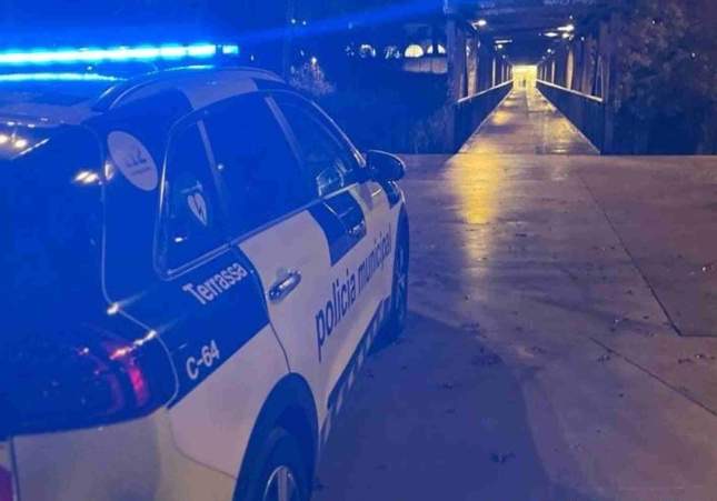 Detenido un delincuente reincidente por apuñalar a un hombre en el tórax durante una pelea en Terrassa