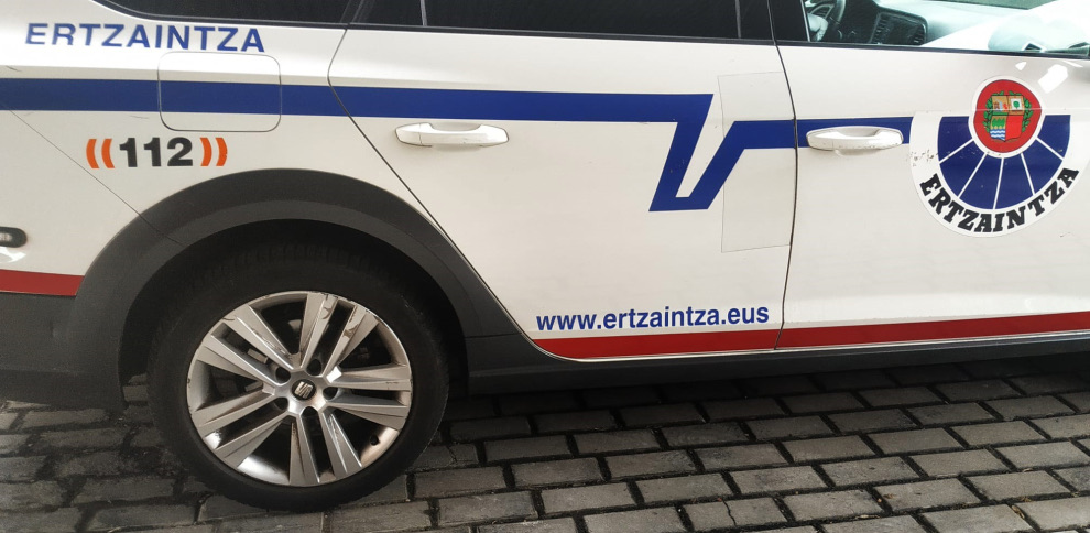 Detenido un hombre en Bilbao acusado de intentar asfixiar y apuñalar a su pareja