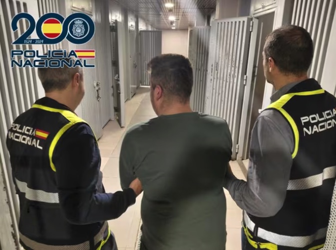 A prisión un hombre de 36 años por asestar tres puñaladas en el cuello a un joven en Granada
