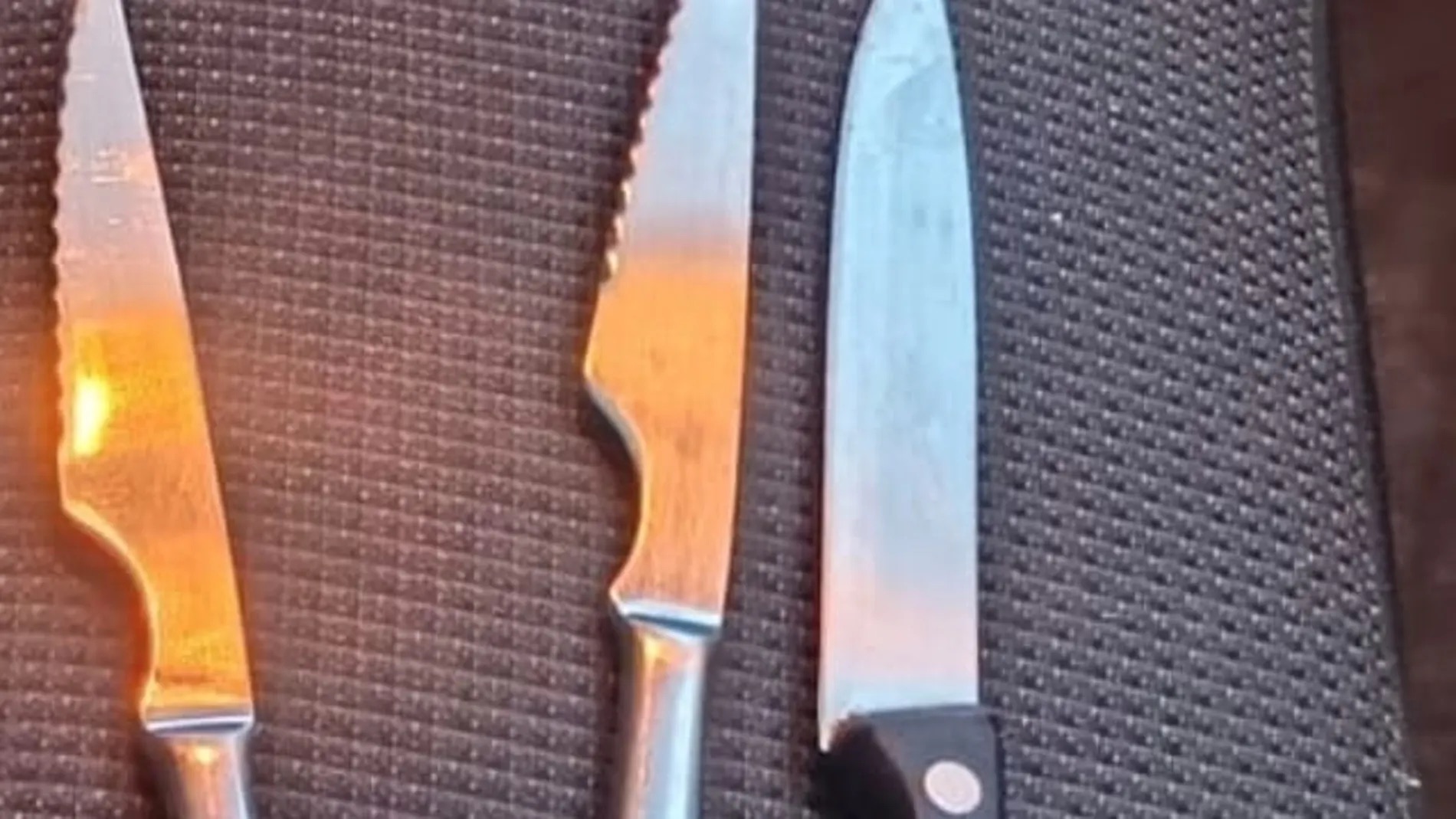 Detenido en Vigo un hombre armado con tres cuchillos tras agredir a dos mujeres y a un policía