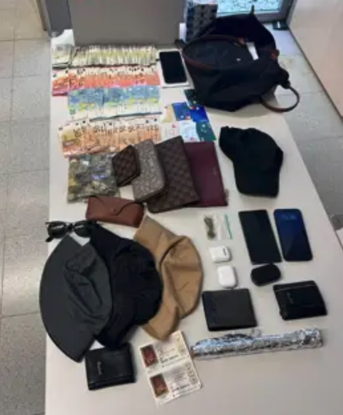 Detenidos en Tarragona por robar un bolso con más de 3.000 euros usando el truco de las monedas