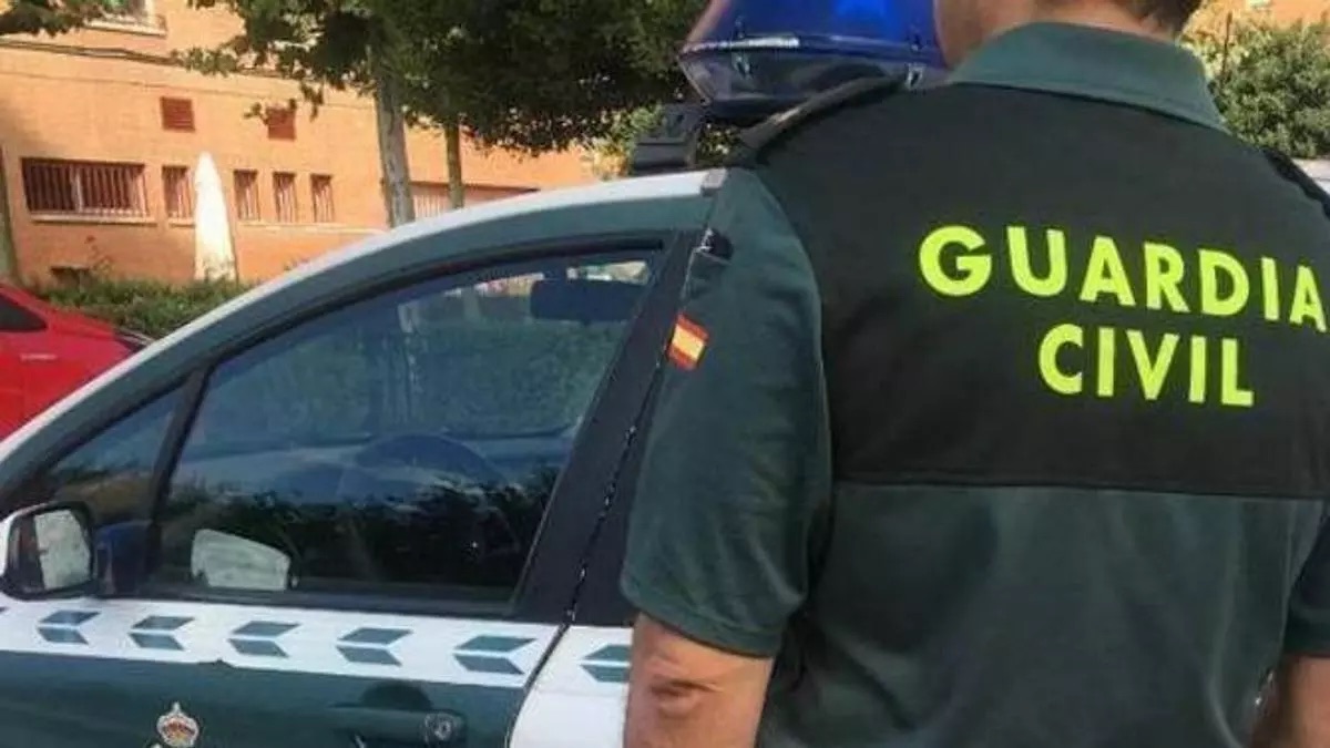 Siete jóvenes de Silleda denuncian la difusión de imágenes falsas de desnudos creadas con IA